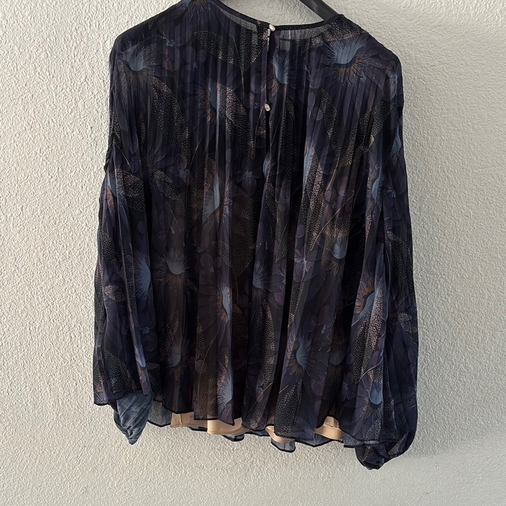 Vince Dark Blue Patterned Blouse